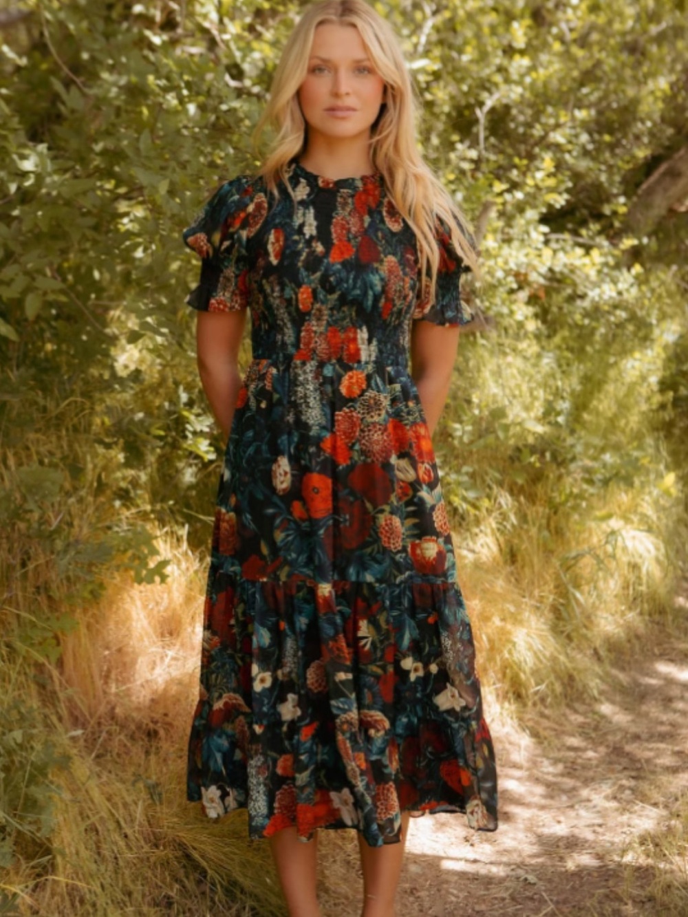 Ivy City Co Cordelia Dress in Moody Floral Size L